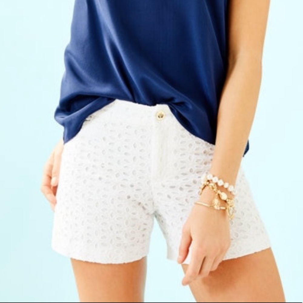 LILLY PULITZER Sz 2 KELLY EYELET PETAL EMBROIDERED 5" SHORT WHITE